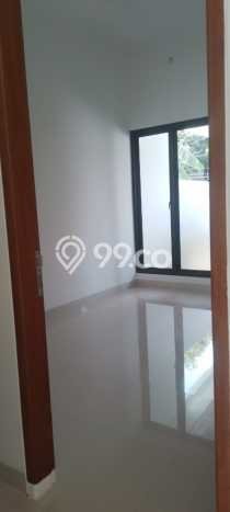 Rumah Luxury Modern Siap Huni di Pondok Kelapa Jakarta Timur Rumah Luxury Modern Siap Huni di Pondok Kelapa Jakarta Timur