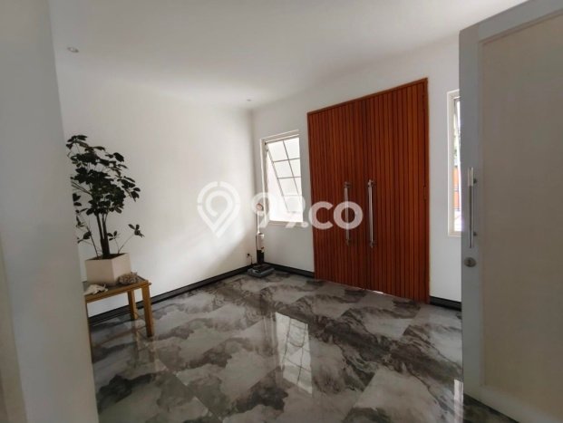 Rumah Elit Modern Tanpa Renovasi di Sentul City Bogor Rumah Elit Modern Tanpa Renovasi di Sentul City Bogor