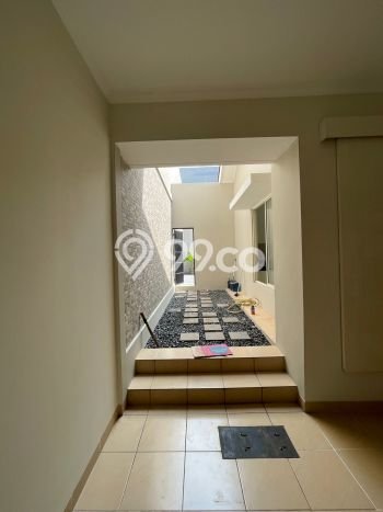 For Sale! Luxury House LT 300m2 Desain Elegan di Gading Serpong The Spring For Sale! Luxury House LT 300m2 Desain Elegan di Gading Serpong The Spring