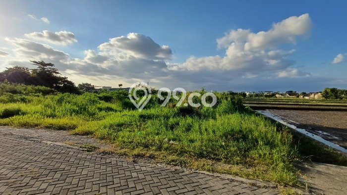 Tanah di , Luas 216m2m², Akses Jalan Utama, Area Prospektif Tanah di , Luas 216m2m², Akses Jalan Utama, Area Prospektif