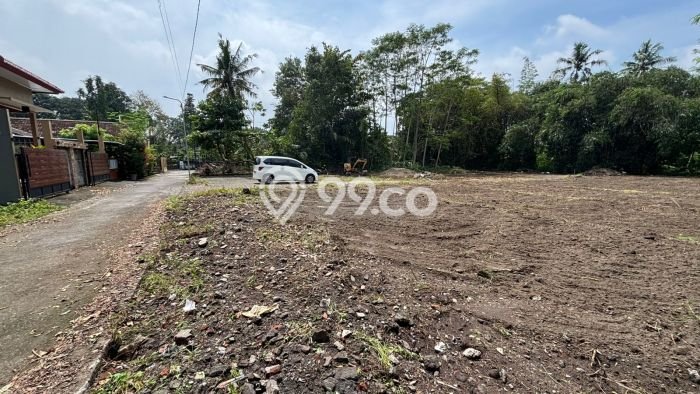 Jarang Ada! Tanah di Sleman Punya Luas 121m2 SHM Jarang Ada! Tanah di Sleman Punya Luas 121m2 SHM