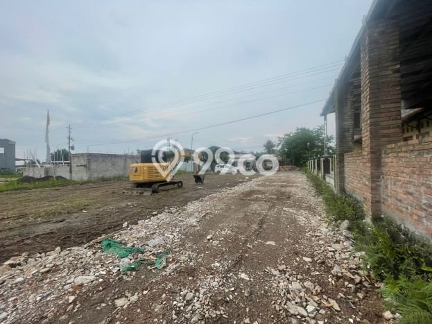 Tanah Kosong Dijual di Sleman dengan Area 103m2 Tanah Kosong Dijual di Sleman dengan Area 103m2