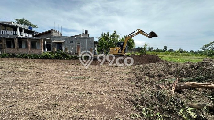Tanah Dijual Lokasi Sleman, Sleman Luas 102m2 Legalitas Aman Tanah Dijual Lokasi Sleman, Sleman Luas 102m2 Legalitas Aman