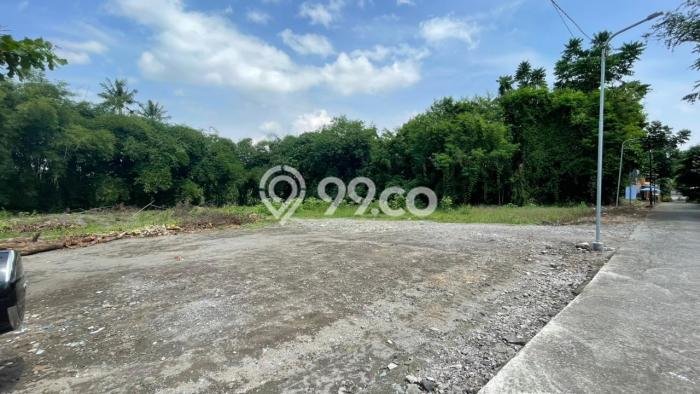 Dijual Tanah di Godean Sleman Luas 121m2 SHM Dijual Tanah di Godean Sleman Luas 121m2 SHM