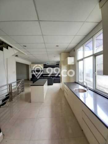 Untuk Dijual Kantor di Mampang Prapatan, Jakarta Selatan Harga Penawaran Spesial Untuk Dijual Kantor di Mampang Prapatan, Jakarta Selatan Harga Penawaran Spesial