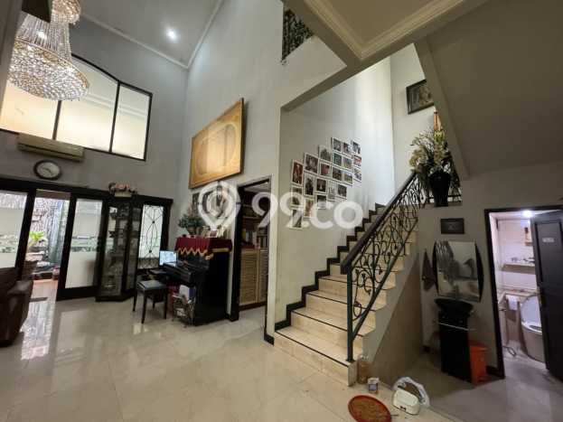 Hunian Mewah Dijual LT 277m2 di Pesanggrahan, Jakarta Selatan Hunian Mewah Dijual LT 277m2 di Pesanggrahan, Jakarta Selatan