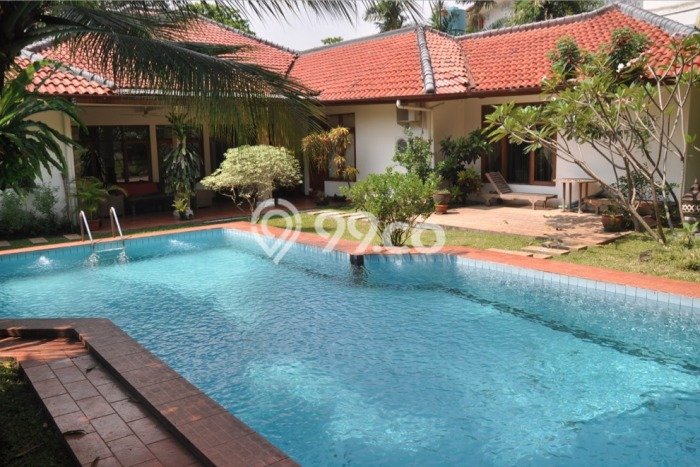 Rumah Mewah LB 500m2 Siap Pakai Desain Elegan di Kemang, Jakarta Selatan Rumah Mewah LB 500m2 Siap Pakai Desain Elegan di Kemang, Jakarta Selatan