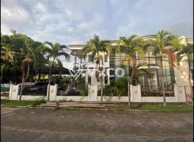 Rumah Mewah LB 157m2 Siap Huni Desain Elegan di Muara Karang, Jakarta Utara Rumah Mewah LB 157m2 Siap Huni Desain Elegan di Muara Karang, Jakarta Utara