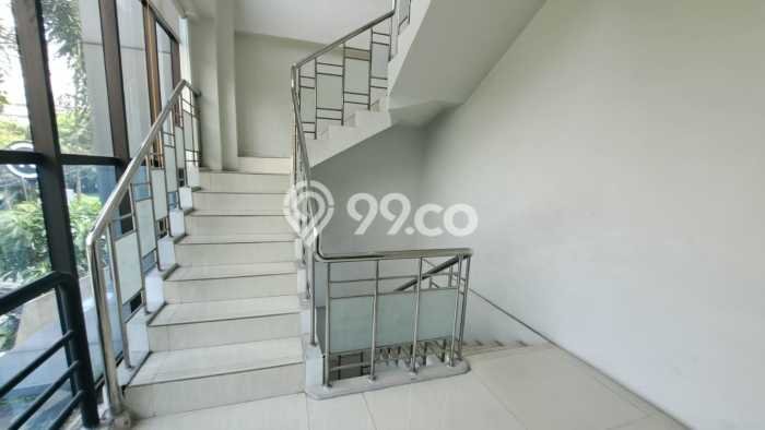 Untuk Dijual! Kantor di Jemursari Surabaya LT 589m2 / LB 794m2 Kawasan Strategis Untuk Dijual! Kantor di Jemursari Surabaya LT 589m2 / LB 794m2 Kawasan Strategis