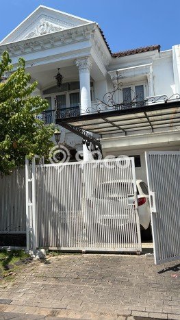 Siap Huni Rumah Mewah 5 Kamar di Lakarsantri Dekat ke Mana Saja Siap Huni Rumah Mewah 5 Kamar di Lakarsantri Dekat ke Mana Saja