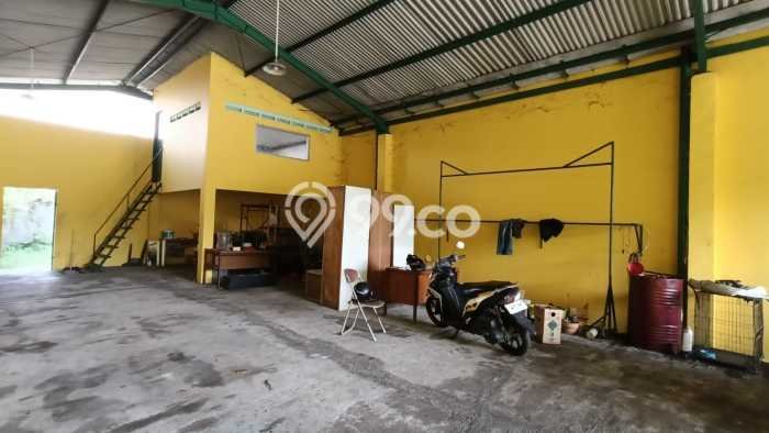Gudang Dijual di Sukolilo Surabaya dengan Luas Bangunan 931m2 Gudang Dijual di Sukolilo Surabaya dengan Luas Bangunan 931m2