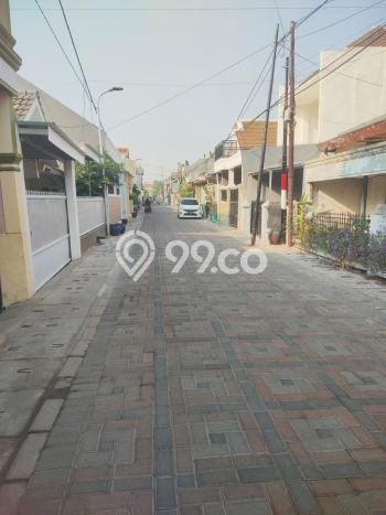 Dijual Rumah 9 Kamar Lokasi Strategis Bagus dan Strategis di Tambaksari Dijual Rumah 9 Kamar Lokasi Strategis Bagus dan Strategis di Tambaksari