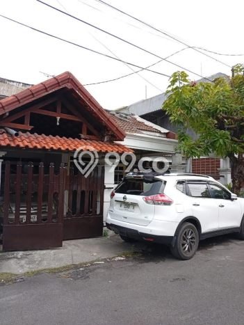 PROMO SPESIAL! Jual Rumah Berkualitas di Mulyorejo, Surabaya, Luas Tanah 135m2m² Luas Bangunan 100m2m² PROMO SPESIAL! Jual Rumah Berkualitas di Mulyorejo, Surabaya, Luas Tanah 135m2m² Luas Bangunan 100m2m²