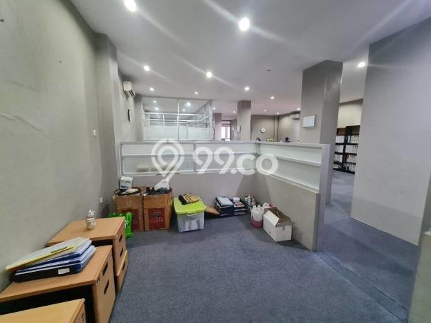LOKASI STRATEGIS! Kantor di Kenjeran, Luas 1010m2m², Area Komersial LOKASI STRATEGIS! Kantor di Kenjeran, Luas 1010m2m², Area Komersial