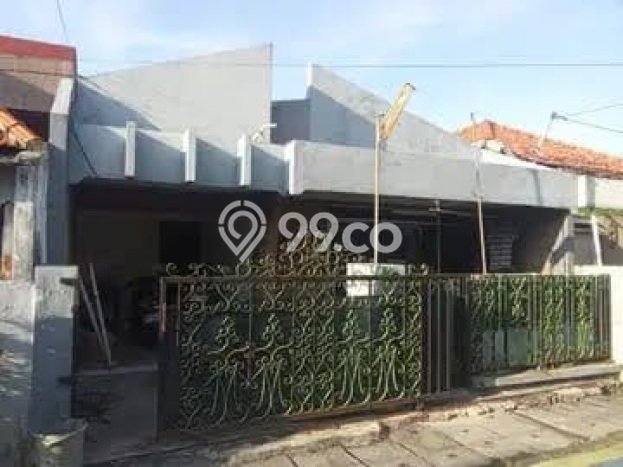PRIME LOCATION! Rumah Strategis di , LT 112m2m² Bangunan 45m2m² PRIME LOCATION! Rumah Strategis di , LT 112m2m² Bangunan 45m2m²