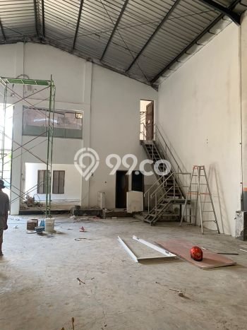 LOKASI STRATEGIS! Gudang Disewakan di Sidoarjo, Luas 360m2m², Lokasi Niaga LOKASI STRATEGIS! Gudang Disewakan di Sidoarjo, Luas 360m2m², Lokasi Niaga