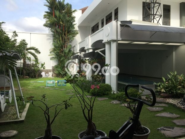 SEGERA MILIKI! Rumah area Sukolilo, Surabaya, Luas 1000m2m² LB 600m2m² SEGERA MILIKI! Rumah area Sukolilo, Surabaya, Luas 1000m2m² LB 600m2m²