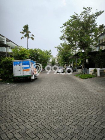 Dijual Rumah Premium dengan Fasilitas Sekitar Komplit di Wiyung, Surabaya Dijual Rumah Premium dengan Fasilitas Sekitar Komplit di Wiyung, Surabaya