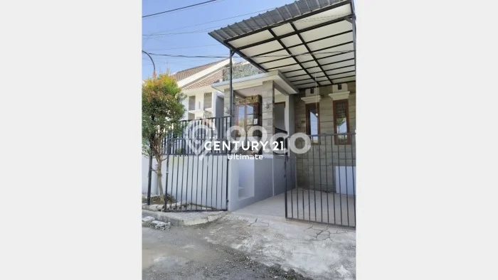Disewakan! Rumah 2 Kamar Tidur &
1 Kamar Mandi di Dieng, Malang Disewakan! Rumah 2 Kamar Tidur &
1 Kamar Mandi di Dieng, Malang
