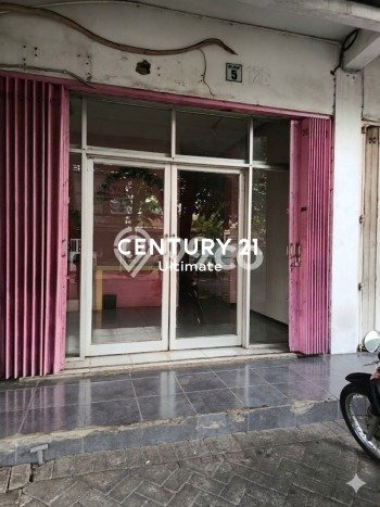 Ruko Disewa di Malang dengan LB 180m2 Area Komersial Ramai Ruko Disewa di Malang dengan LB 180m2 Area Komersial Ramai