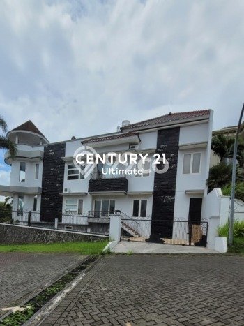 Hunian Minimalis Disewakan di Tidar Malang 7 KT & 11 KM Hunian Minimalis Disewakan di Tidar Malang 7 KT & 11 KM