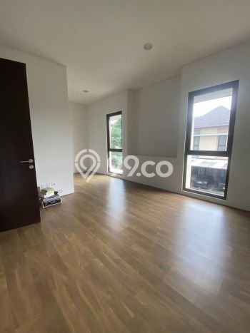 Hunian Elit LB 190m2 Siap Huni Desain Elegan di BSD Eminent, Tangerang Hunian Elit LB 190m2 Siap Huni Desain Elegan di BSD Eminent, Tangerang