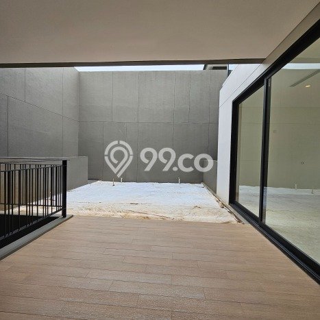 Ready to Use! Luxury House LT 381m2 Desain Modern di BSD City Ready to Use! Luxury House LT 381m2 Desain Modern di BSD City