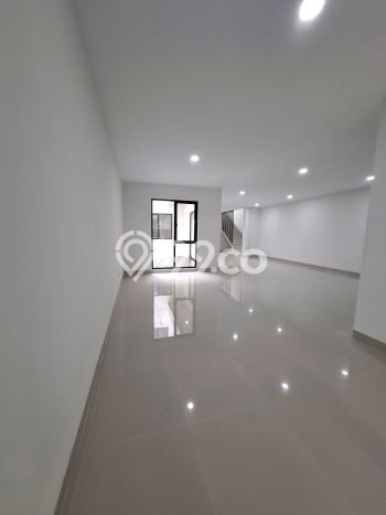 Rumah Elit Modern Siap Huni di BSD Giri Loka Tangerang Rumah Elit Modern Siap Huni di BSD Giri Loka Tangerang