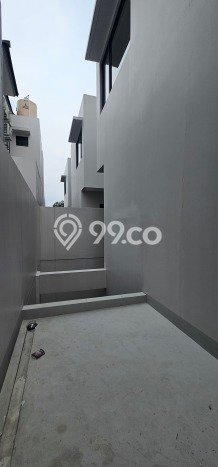 Rumah Elit Modern Tanpa Renovasi di BSD City Tangerang Rumah Elit Modern Tanpa Renovasi di BSD City Tangerang