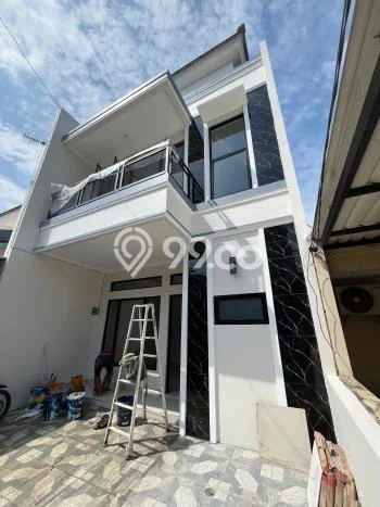 Rumah Luas Asri 4 KT Siap Pakai di Gading Serpong Tangerang Rumah Luas Asri 4 KT Siap Pakai di Gading Serpong Tangerang