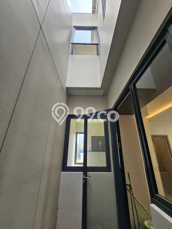 For Sale Hunian Rumah Nyaman 3 Kamar di BSD City, Tangerang For Sale Hunian Rumah Nyaman 3 Kamar di BSD City, Tangerang