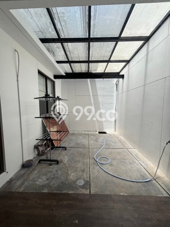 Rumah Kontrakan Tangerang LT 153m2 LB 262m2 Area BSD City Rumah Kontrakan Tangerang LT 153m2 LB 262m2 Area BSD City