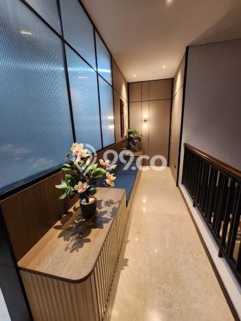 Rumah Elit Modern Siap Huni di BSD City Tangerang Rumah Elit Modern Siap Huni di BSD City Tangerang