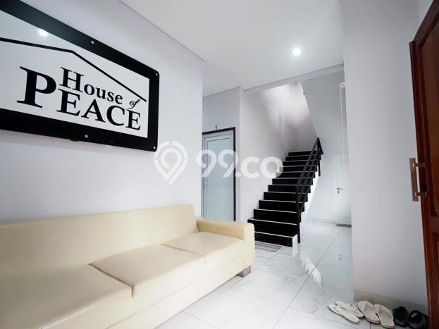 Unit Kost Dijual di Cawang dengan 11 Kamar Area Strategis Unit Kost Dijual di Cawang dengan 11 Kamar Area Strategis