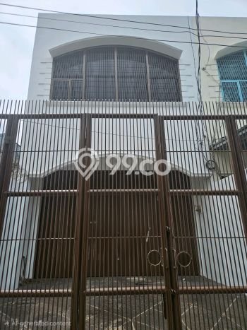 Ruko paling strategis disewakan di Tanah Abang Jakarta Pusat Ruko paling strategis disewakan di Tanah Abang Jakarta Pusat