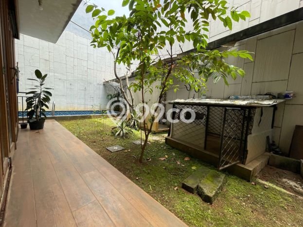 Jual Rumah Luas Elegan Dengan View Eksklusif di Lebak Bulus, Jakarta Selatan Jual Rumah Luas Elegan Dengan View Eksklusif di Lebak Bulus, Jakarta Selatan