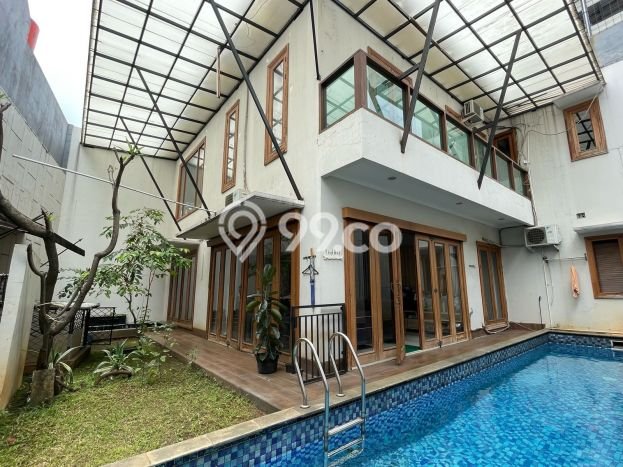 Jual Rumah Luas Elegan Dengan View Eksklusif di Lebak Bulus, Jakarta Selatan Jual Rumah Luas Elegan Dengan View Eksklusif di Lebak Bulus, Jakarta Selatan