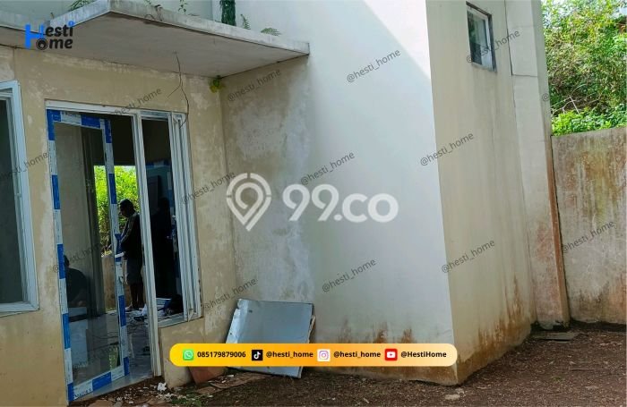 Properti Strategis 2 KT Luas Tanah 132m2m² di , Semarang Properti Strategis 2 KT Luas Tanah 132m2m² di , Semarang