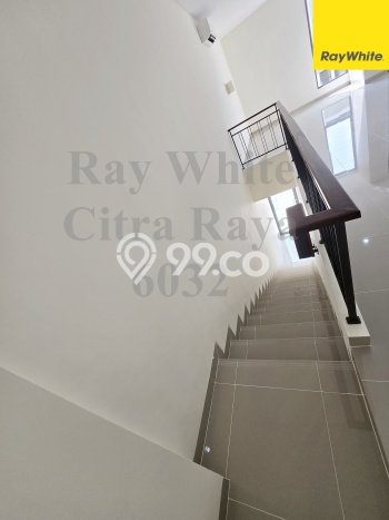 FOR RENT! Ruko di Gading Serpong Cocok untuk Bisnis 100m2 FOR RENT! Ruko di Gading Serpong Cocok untuk Bisnis 100m2