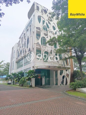 Komersial Dijual di Prime Area Tangerang Luas 725m2 Komersial Dijual di Prime Area Tangerang Luas 725m2