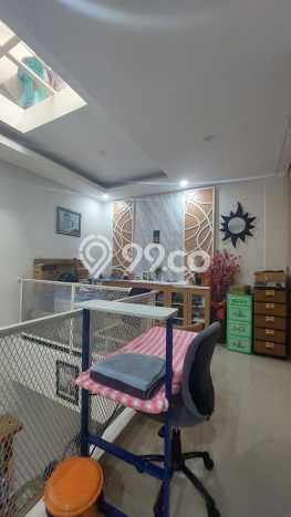 Rumah Mewah LB 84m2 Siap Pakai Desain Elegan di Green Lake City, Jakarta Barat Rumah Mewah LB 84m2 Siap Pakai Desain Elegan di Green Lake City, Jakarta Barat