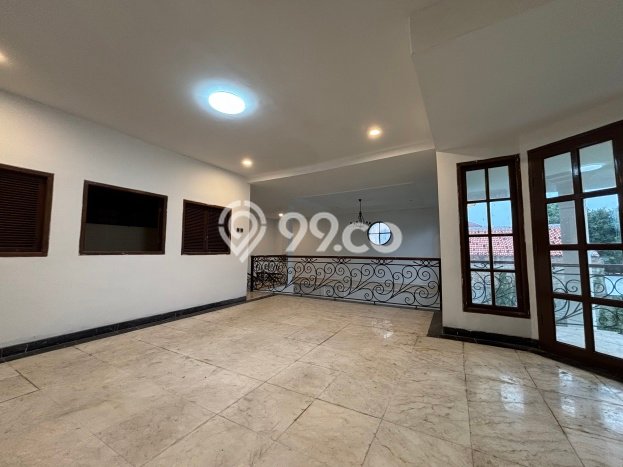 Hunian Mewah LB 390m2 Siap Pakai Desain Elegan di Banjar Wijaya, Tangerang Hunian Mewah LB 390m2 Siap Pakai Desain Elegan di Banjar Wijaya, Tangerang