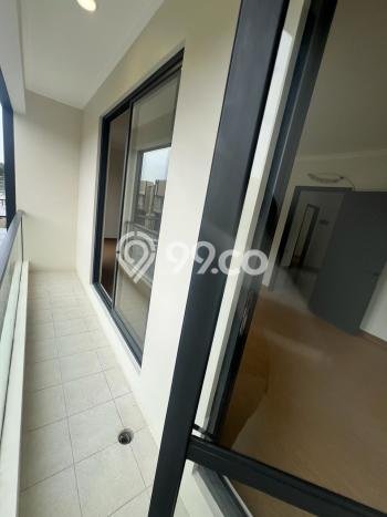 Jual Rumah Mewah Megah Dengan View Eksklusif di Gading Serpong, Tangerang Jual Rumah Mewah Megah Dengan View Eksklusif di Gading Serpong, Tangerang