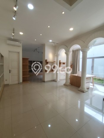 Disewakan! Rumah 3 Kamar Tidur &
4 Kamar Mandi di Gading Serpong, Tangerang Disewakan! Rumah 3 Kamar Tidur &
4 Kamar Mandi di Gading Serpong, Tangerang