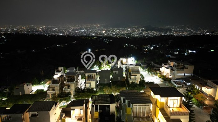Rumah LT 120m2m² / LB 105m2m² Fasilitas Gym di Cisarua, Bandung Barat Rumah LT 120m2m² / LB 105m2m² Fasilitas Gym di Cisarua, Bandung Barat