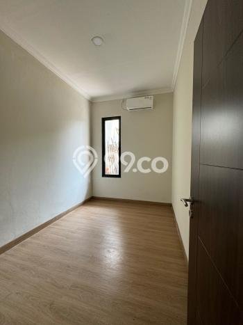 Dijual Rumah 3 Kamar Lokasi Strategis Bagus dan Strategis di BSD Dijual Rumah 3 Kamar Lokasi Strategis Bagus dan Strategis di BSD