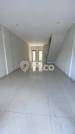 Unit Ruko Dijual di BSD Tangerang Selatan Luas Tanah 72m2, Luas Bangunan 120m2 Unit Ruko Dijual di BSD Tangerang Selatan Luas Tanah 72m2, Luas Bangunan 120m2
