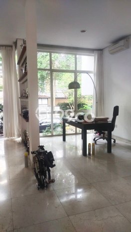 Dijual Rumah Premium dengan Fasilitas Sekitar Komplit di BSD, Tangerang Selatan Dijual Rumah Premium dengan Fasilitas Sekitar Komplit di BSD, Tangerang Selatan