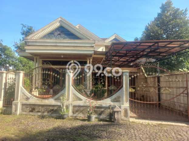 For Sale Rumah 4 Kamar Lokasi Strategis Nyaman dan Strategis di Cimalaka For Sale Rumah 4 Kamar Lokasi Strategis Nyaman dan Strategis di Cimalaka
