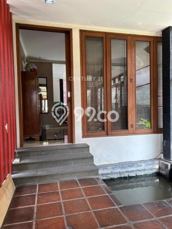 Rumah Elit Modern Tanpa Renovasi di Bintaro Tangerang Selatan Rumah Elit Modern Tanpa Renovasi di Bintaro Tangerang Selatan